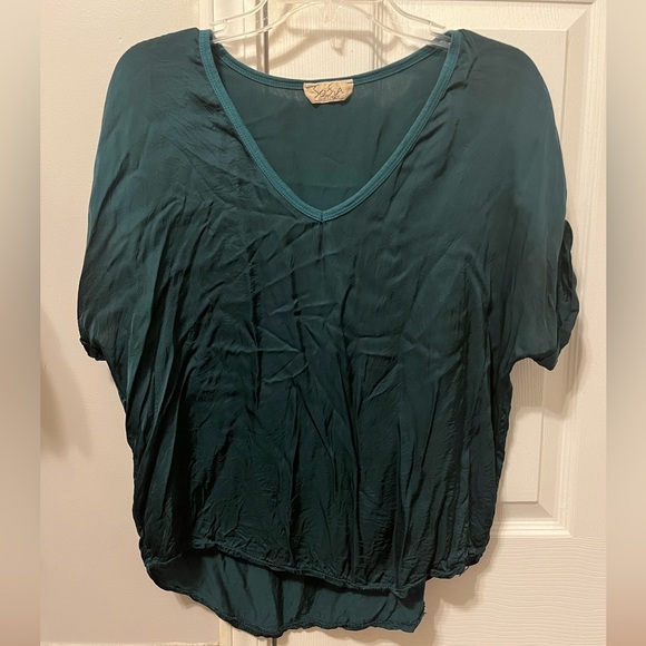 Sofia Made in Italy Tessa Shirt - Picture 3 of 4